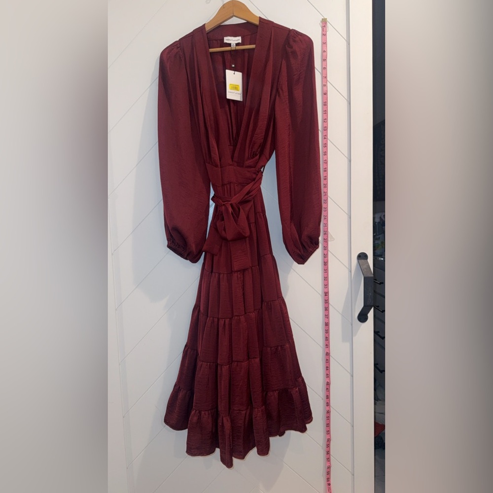 NWT Gibson Latimer Berry Long Sleeve Wrap Tiered Maxi Dress Size: Medium - Picture 5 of 9